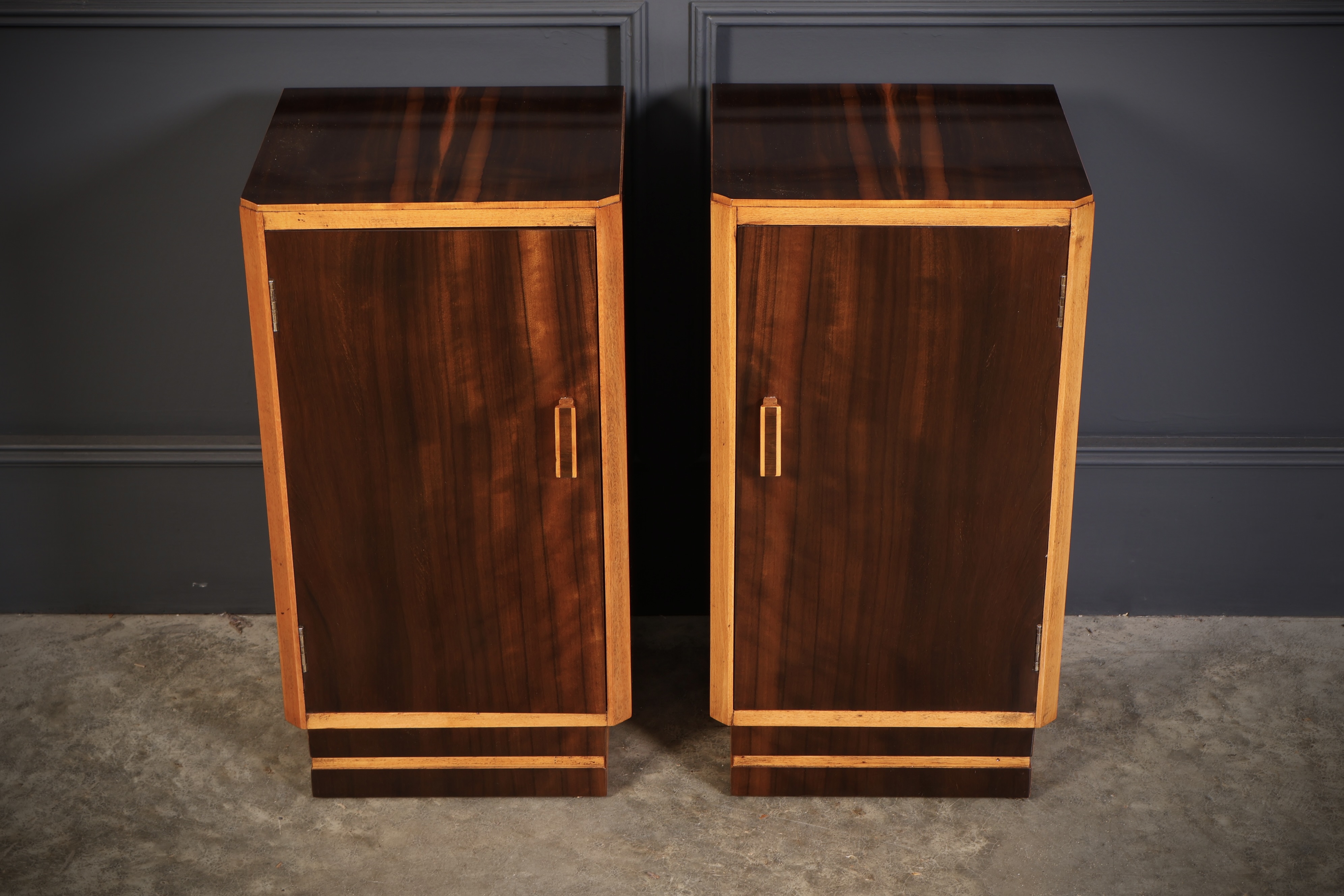 Rare Pair of Art Deco Macassar Ebony Bedside Cabinets art deco Antique Cabinets 6